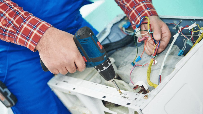 Küçükçekmece Demirdöküm Demirdöküm çamaşır makinesi kart tamiri – Su almama arızası orijinal parça ile giderildi. - Teknik servis örneği